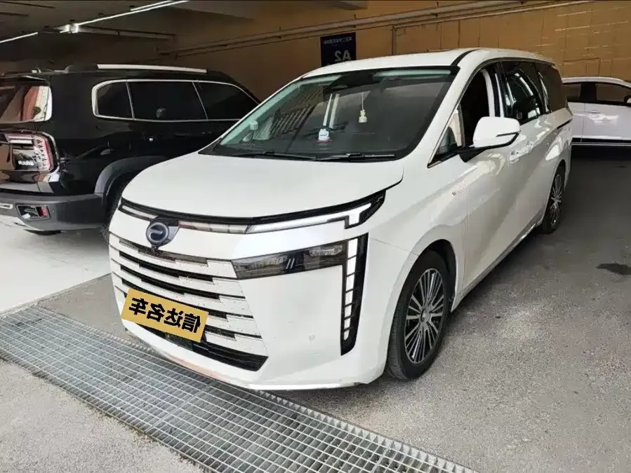 GAC Trumpchi E8 PHEV 2024
