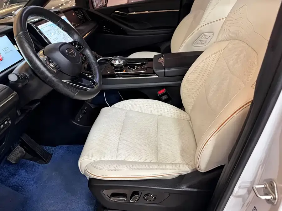 GAC Trumpchi M8 Trumpchi M8 2023 Grandmaster Series Dual Engine Royal Edition 2023 — миниатюра 5