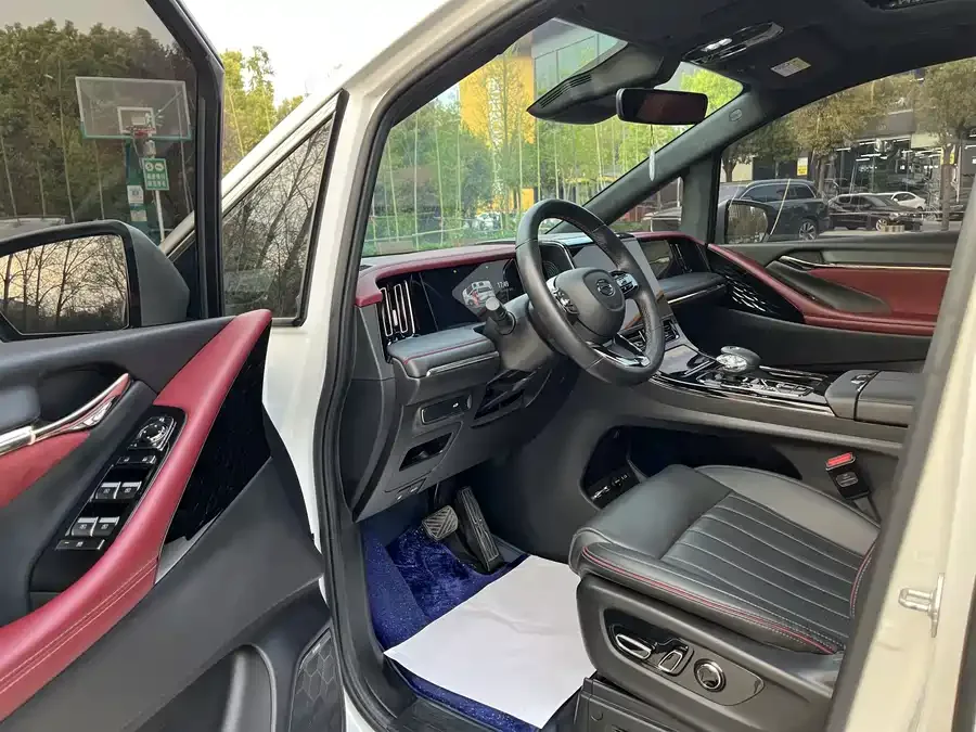 GAC Trumpchi M8 Trumpchi M8 2023 Grandmaster Series 400T Flagship Edition 2024 — миниатюра 2