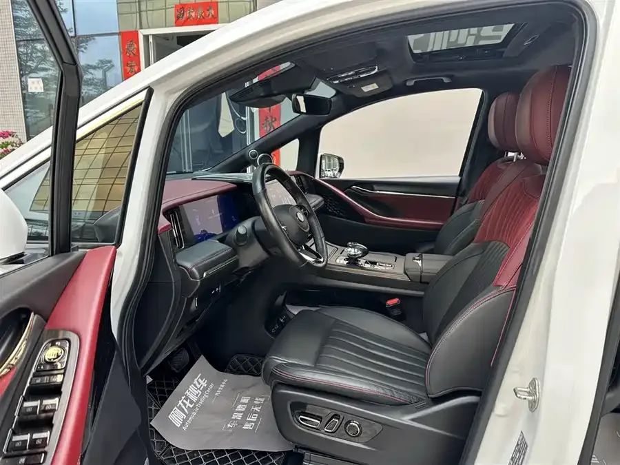 GAC Trumpchi M8 Trumpchi M8 2023 Grandmaster Series Dual Engine Supreme Edition 2023 — миниатюра 3