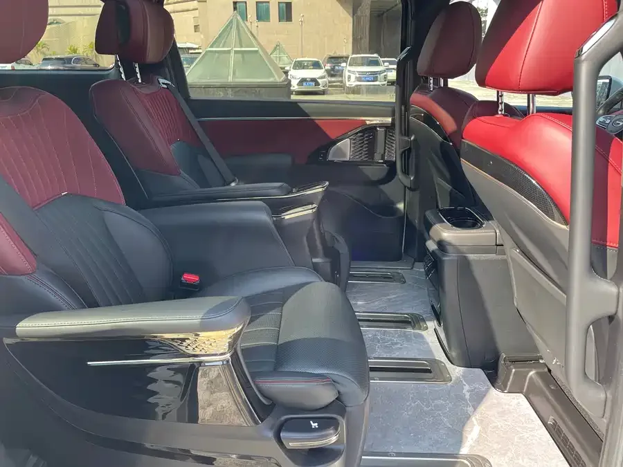 GAC Trumpchi M8 Trumpchi M8 2023 Grandmaster Series Dual Engine Supreme Edition 2023 — миниатюра 4