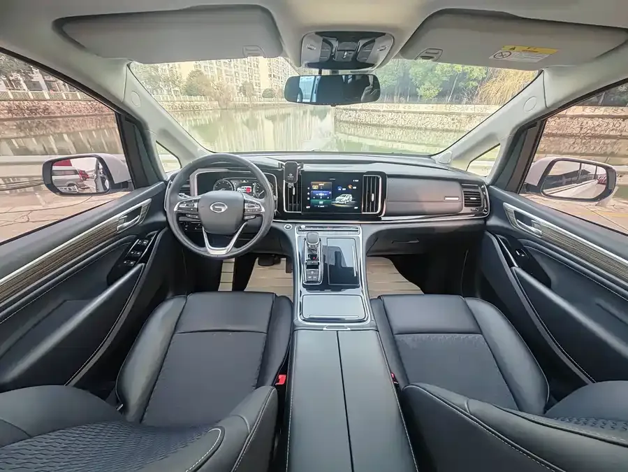 GAC Trumpchi M8 Trumpchi M8 2023 Lingxiu Series 390T Deluxe Edition 2023 — миниатюра 4
