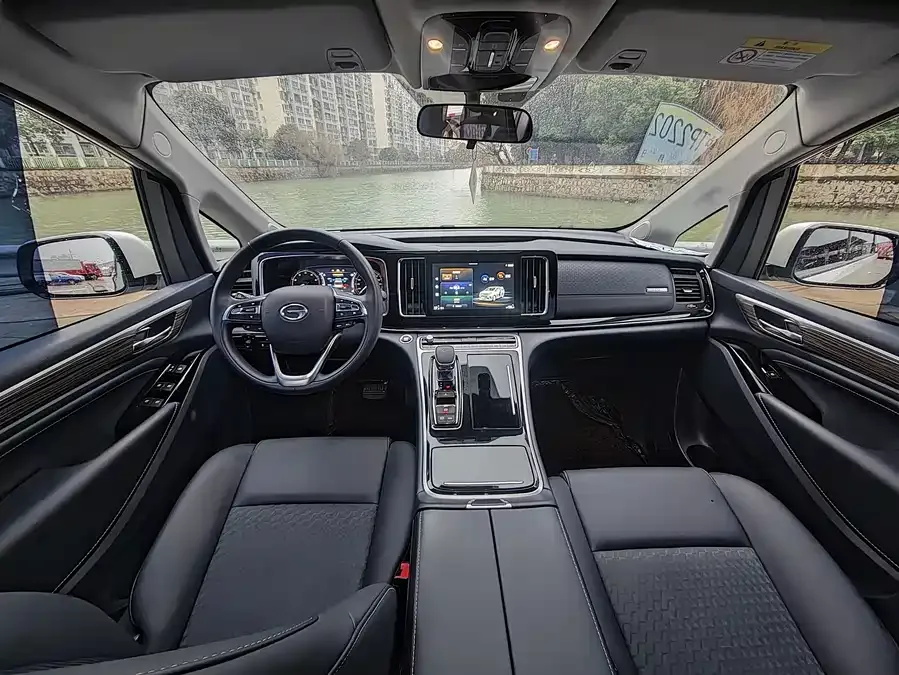 GAC Trumpchi M8 Trumpchi M8 2023 Lingxiu Series 390T Deluxe Edition 2023 — миниатюра 4