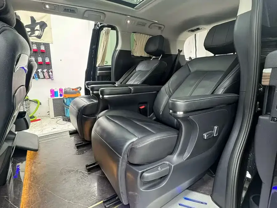 GAC Trumpchi M8 Trumpchi M8 2021 Lingxiu Series 390T Premium Edition 2022 — миниатюра 3