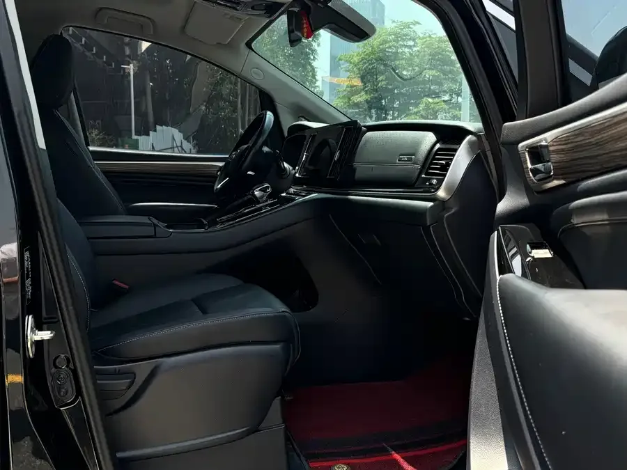 GAC Trumpchi M8 Trumpchi M8 2021 Lingxiu Series 390T Premium Edition 2022 — миниатюра 3