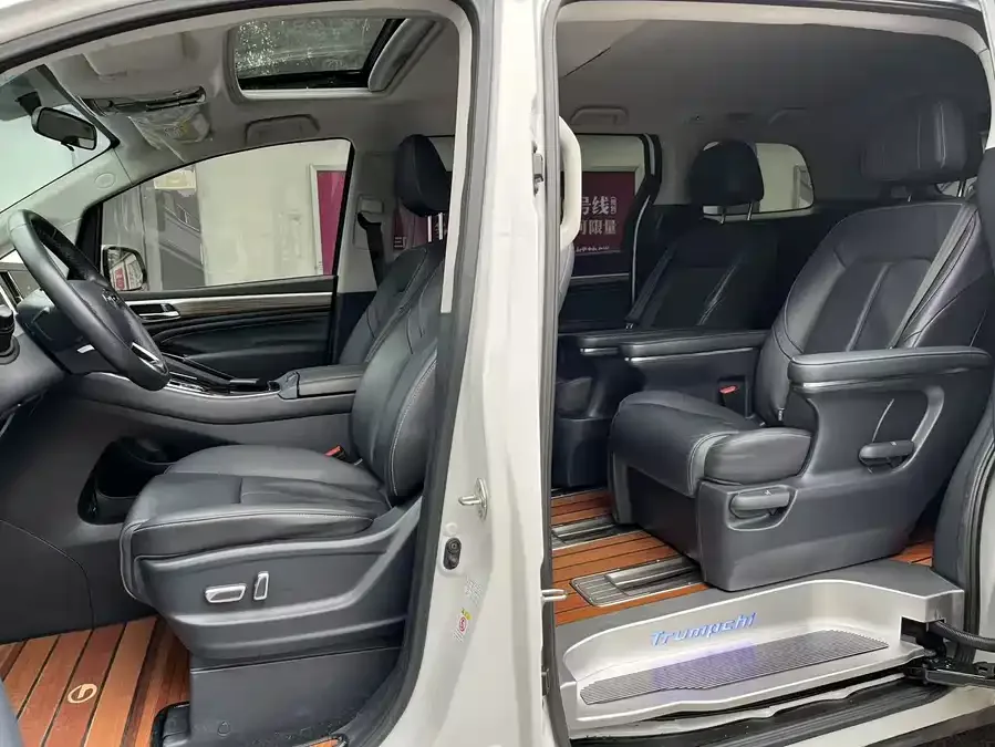 GAC Trumpchi M8 Trumpchi M8 2023 Lingxiu Series 390T Exclusive Edition 2022 — миниатюра 2
