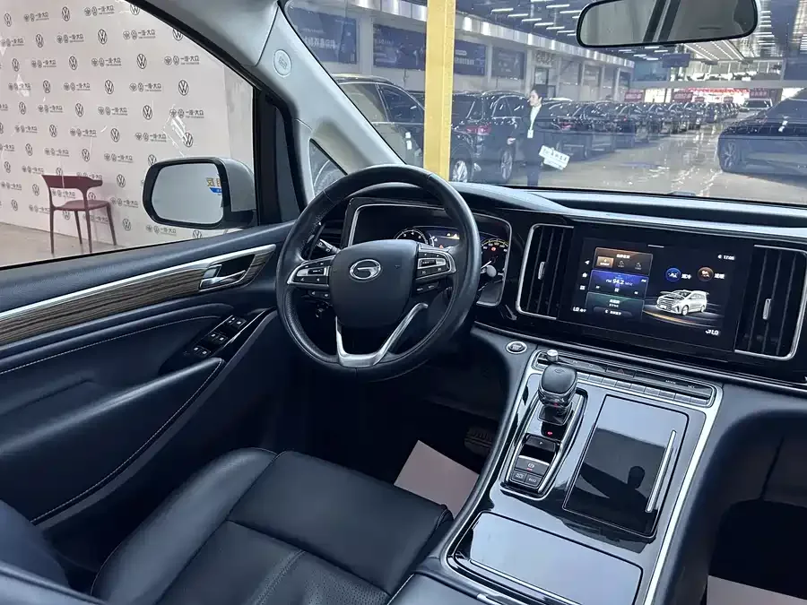 GAC Trumpchi M8 Trumpchi M8 2023 Lingxiu Series 390T Exclusive Edition 2022 — миниатюра 5