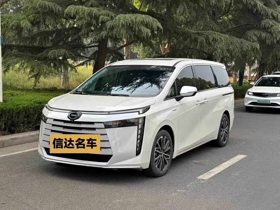GAC Trumpchi E8 PHEV 2024