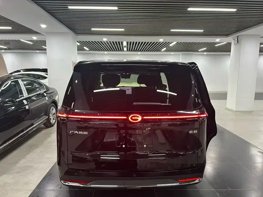 GAC Trumpchi E8 PHEV Trumpchi E8 PHEV 2024 150km MAX+ 2026 — миниатюра 5