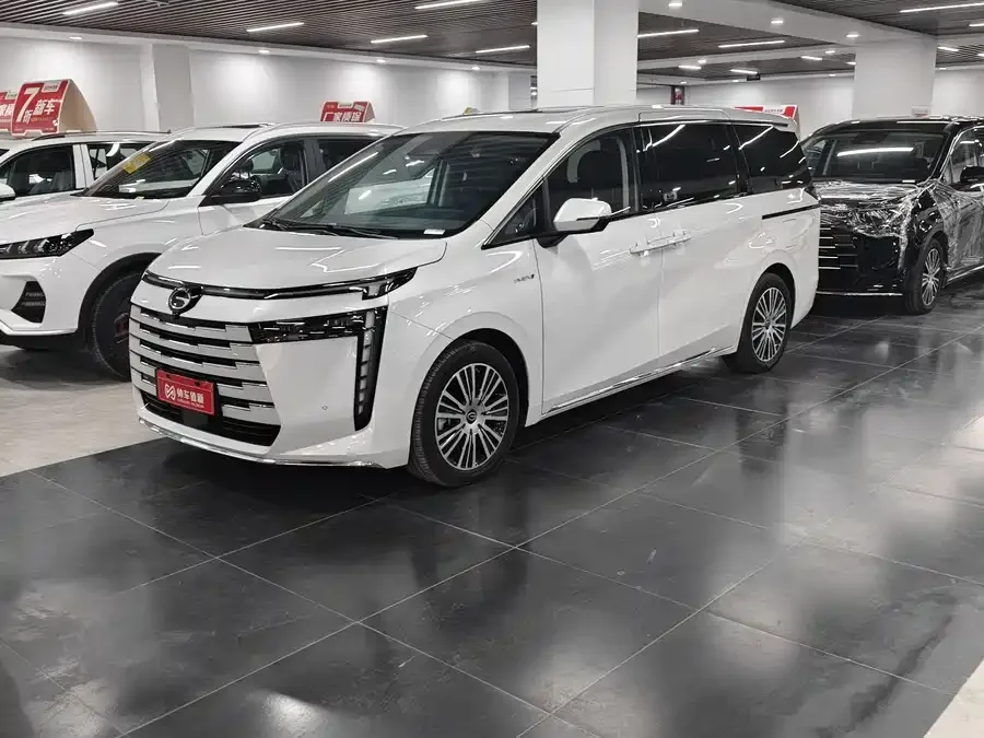 GAC Trumpchi E8 PHEV 2026