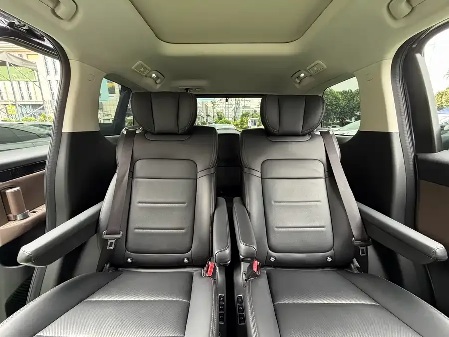 GAC Trumpchi E8 PHEV Trumpchi E8 PHEV 2024 Model 150km/h MAX 2024 — миниатюра 3
