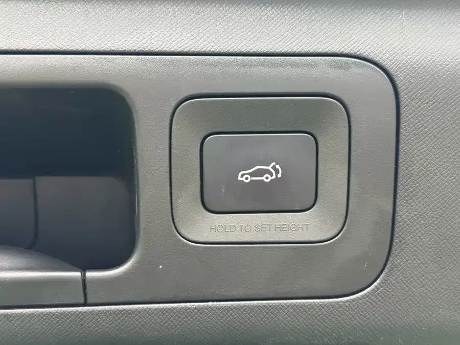GAC Trumpchi E8 PHEV Trumpchi E8 PHEV 2024 Model 150km/h MAX 2024 — миниатюра 5
