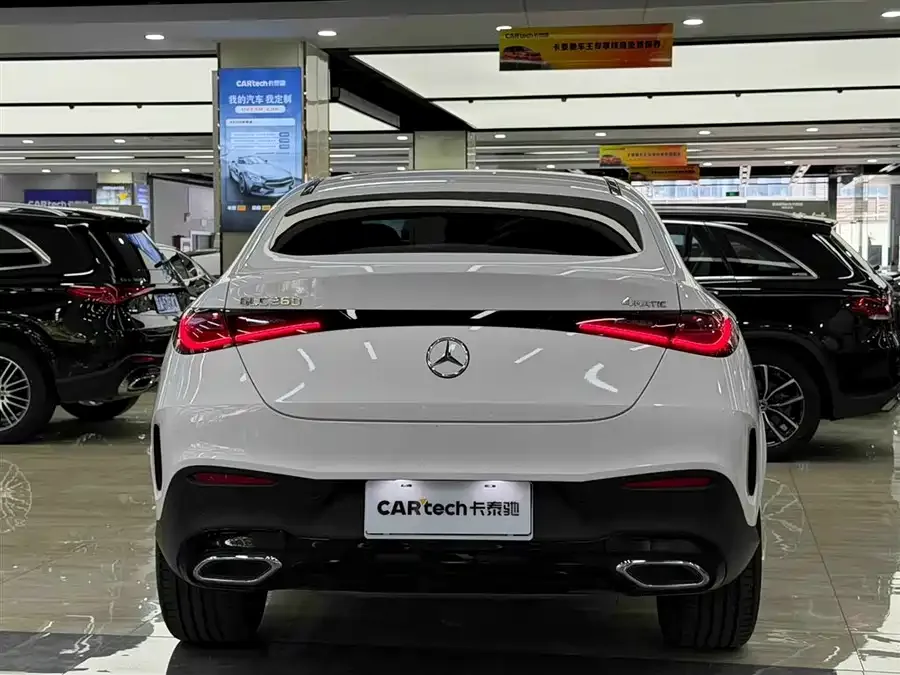 Mercedes-Benz GLC Coupe 2026 Mercedes-Benz GLC Coupe, GLC 260 4MATIC Coupe SUV 2025 — миниатюра 2