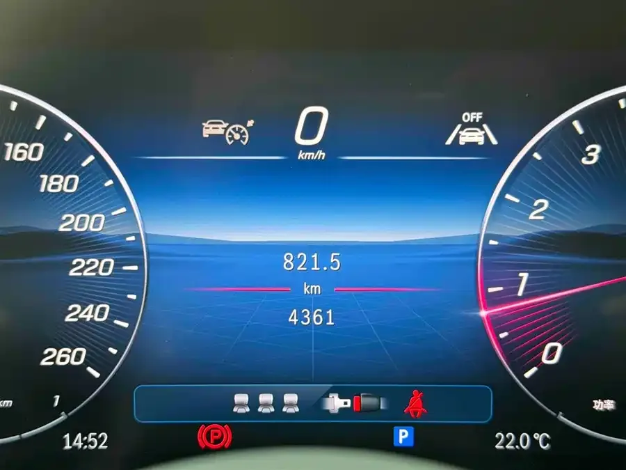 Mercedes-Benz GLC Coupe 2026 Mercedes-Benz GLC Coupe, GLC 260 4MATIC Coupe SUV 2025 — миниатюра 3