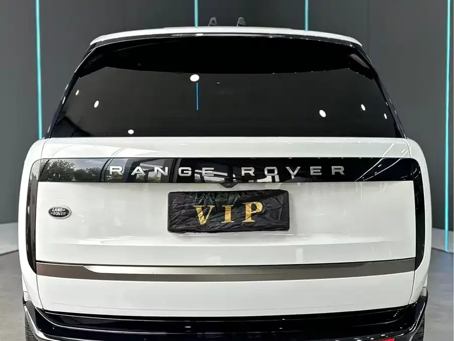 Land Rover Range Rover Range Rover 2023 3.0 L6 360PS Grand Edition 2023 — миниатюра 5