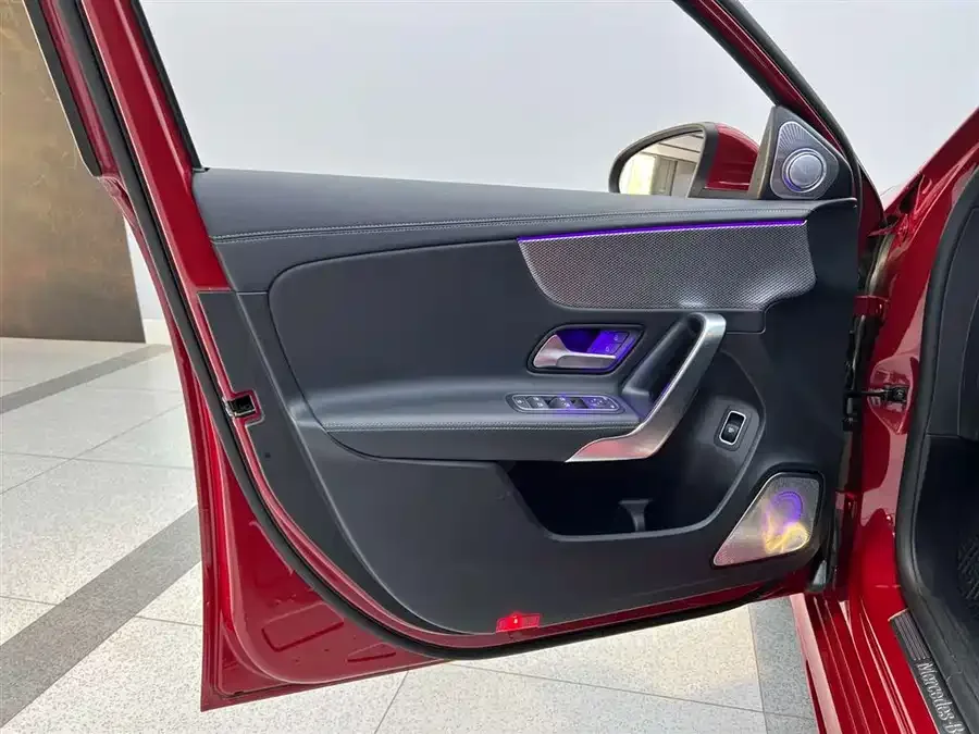 Mercedes-Benz Class A Mercedes-Benz A-Class 2022 A 180 L 2022 — миниатюра 3