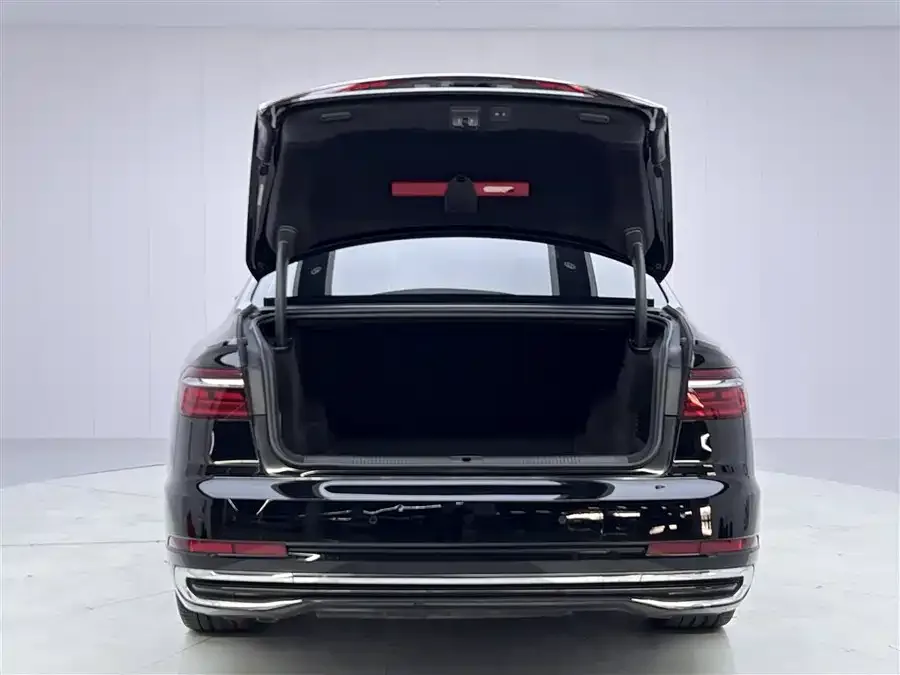 Audi A8 2024 A8L 50 TFSI quattro Premium Edition 2024 — миниатюра 4