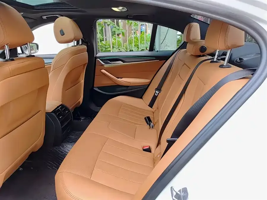 BMW 5 Series BMW 5 Series (Imported) 2022 Model 2 525i M Sport Package 2022 — миниатюра 5