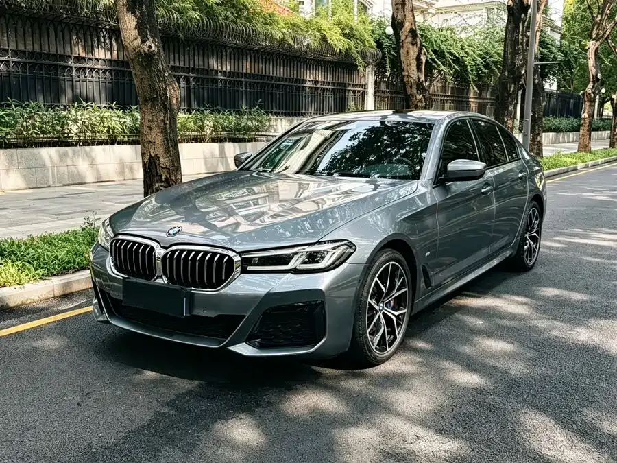 BMW 5 Series 2023