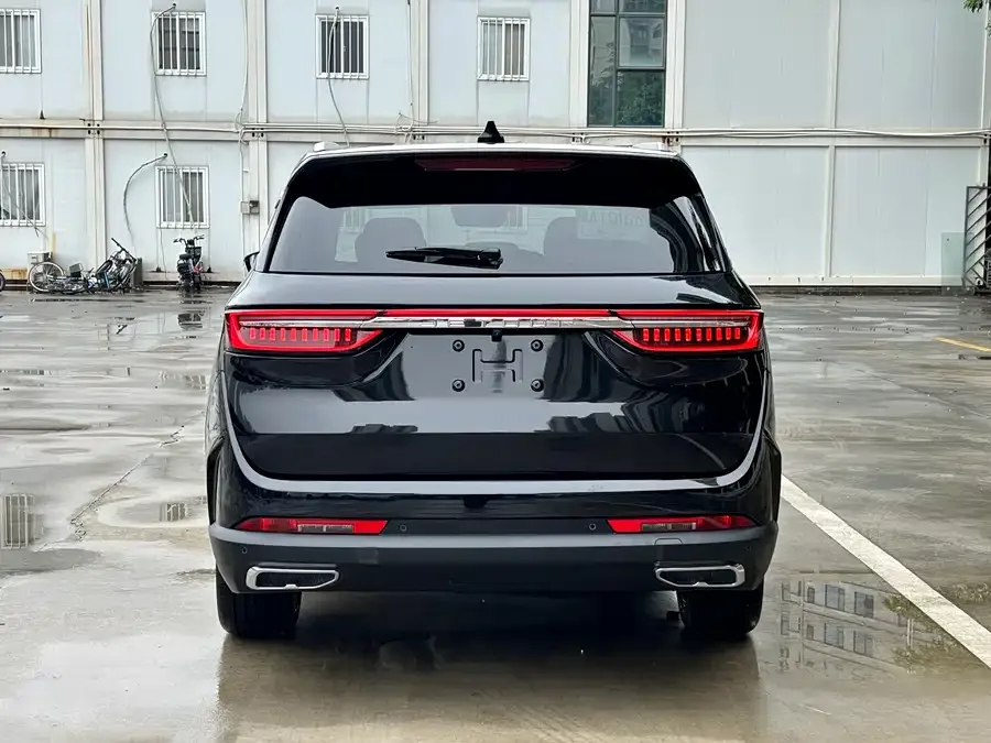 Jetour L7 Jetour Mountain & Sea L7 2024 1.5T 120km PRO 7-seater 2024 — миниатюра 2