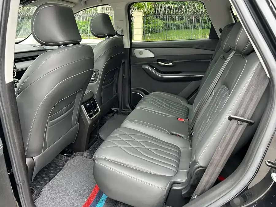 Jetour L7 Jetour Mountain & Sea L7 2024 1.5T 120km PRO 7-seater 2024 — миниатюра 4