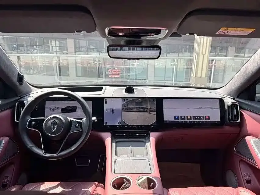 AITO M8 Wenjie M8 2025 Extended Range Ultra Edition 53.4kWh 5-Seat Version (192-line LiDAR) 2025 — миниатюра 2