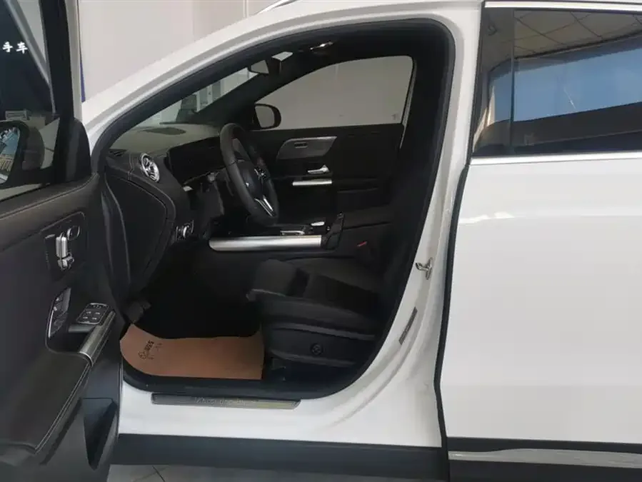 Mercedes-Benz GLA Mercedes-Benz GLA 2023 GLA 200 2023 — миниатюра 3