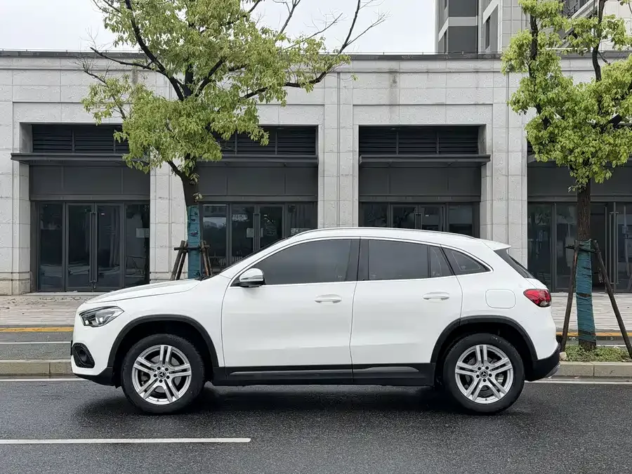 Mercedes-Benz GLA Mercedes-Benz GLA 2022 facelift model 2 GLA 200 2022 — миниатюра 4