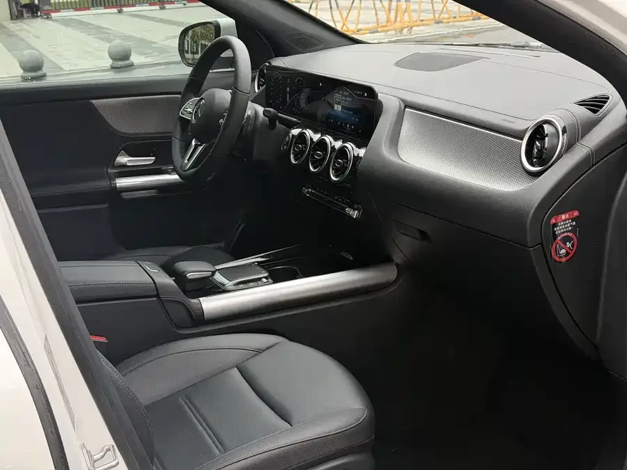 Mercedes-Benz GLA Mercedes-Benz GLA 2022 facelift model 2 GLA 200 2022 — миниатюра 5