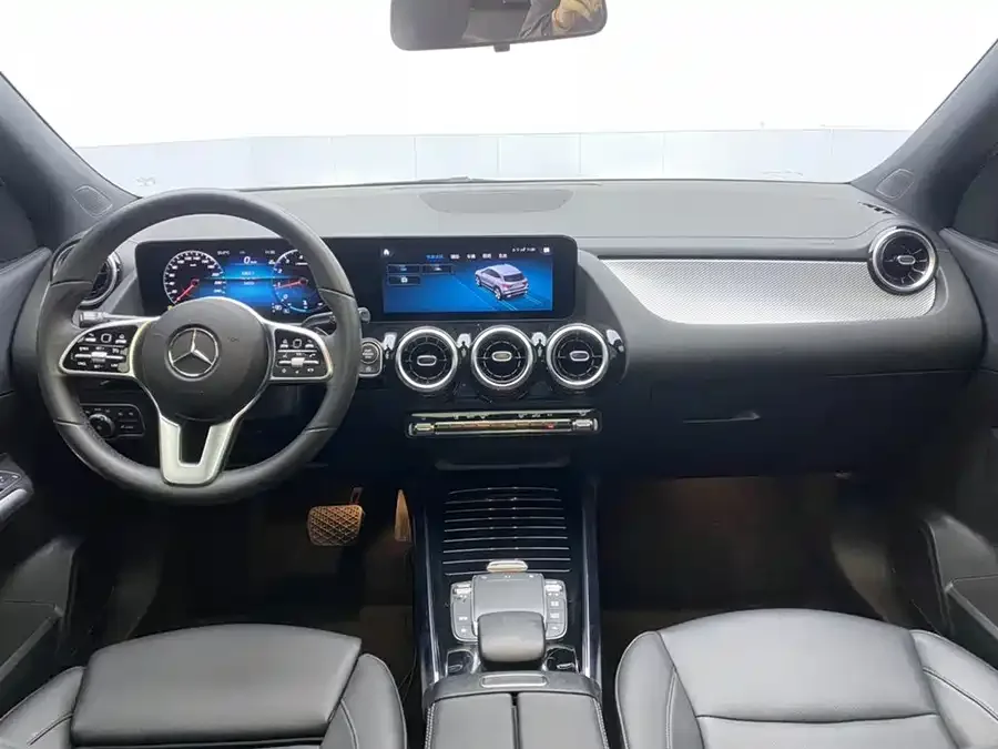 Mercedes-Benz GLA Mercedes-Benz GLA 2023 facelift GLA 200 2024 — миниатюра 4