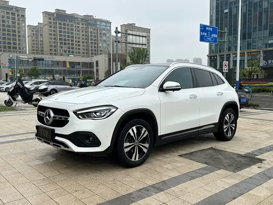 Mercedes-Benz GLA 2023
