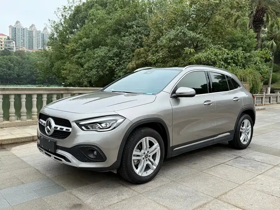 Mercedes-Benz GLA 2023