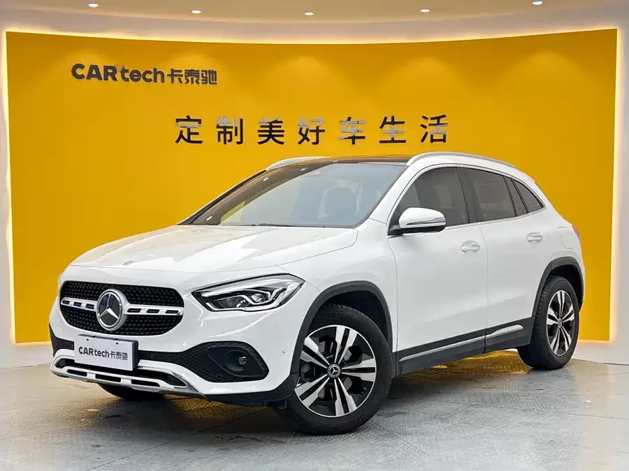 Mercedes-Benz GLA Mercedes-Benz GLA 2022 GLA 200 2022 — фото 1, купить с доставкой в Москву