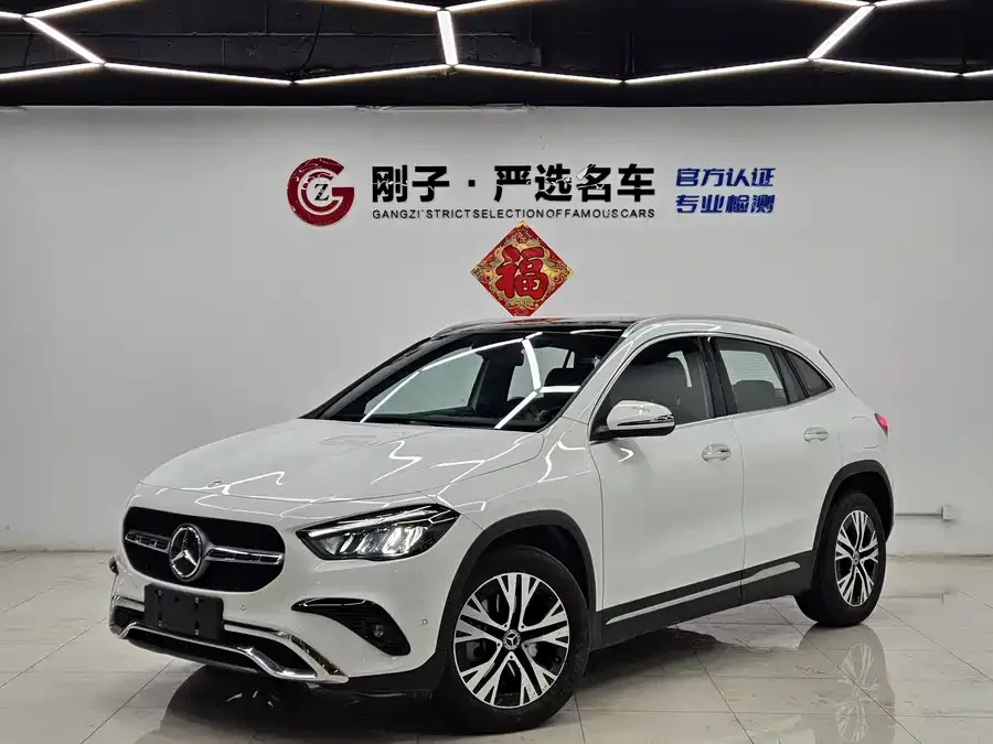 Mercedes-Benz GLA 2024