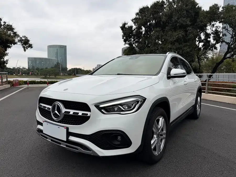 Mercedes-Benz GLA Mercedes-Benz GLA 2023 GLA 200 2022 — фото 1, купить с доставкой в Москву