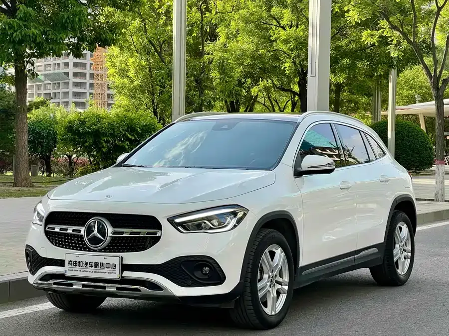 Mercedes-Benz GLA Mercedes-Benz GLA 2023 GLA 200 2023 — фото 1, купить с доставкой в Москву