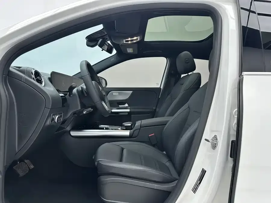 Mercedes-Benz GLA Mercedes-Benz GLA 2022 facelift GLA 180 2022 — миниатюра 2