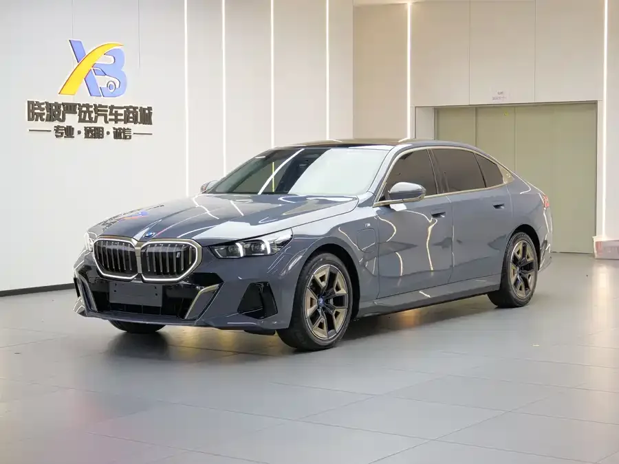BMW i5 2024