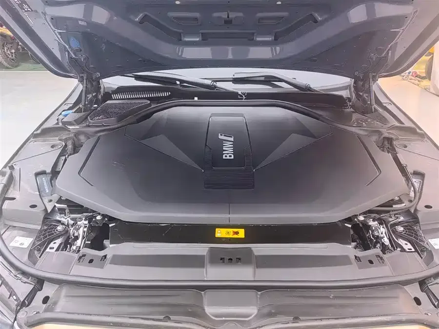 BMW i5 2024 eDrive 35L Premium M Sport Package 2024 — миниатюра 5