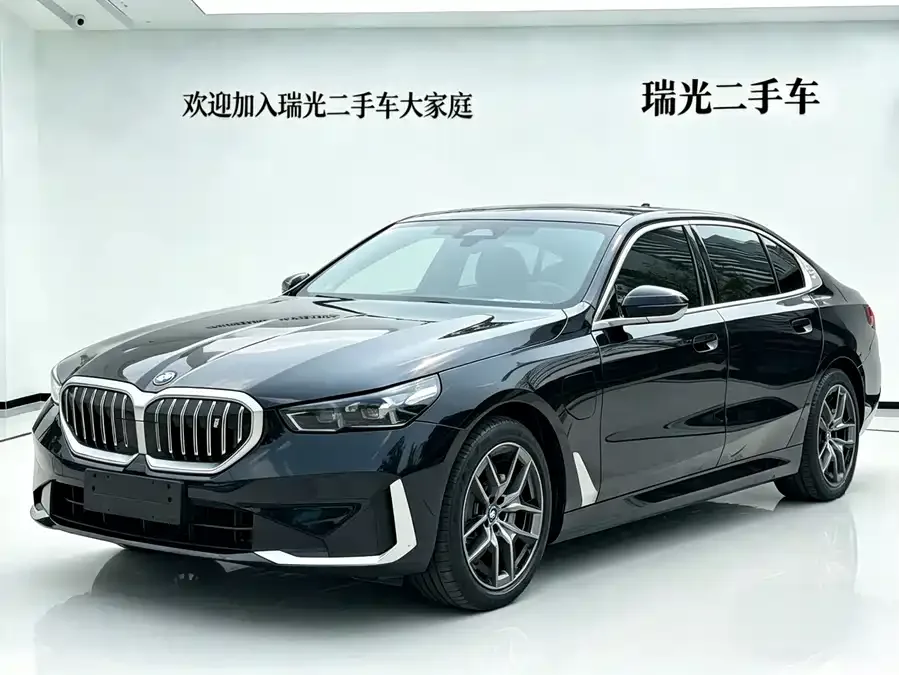 BMW i5 2024