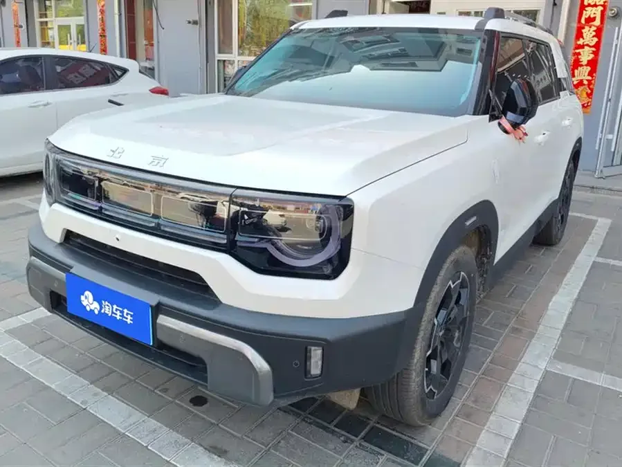 BAIC BJ30 Beijing Off-road BJ30 2024 1.5T Magic Core Electric Drive Advanced Edition 2024 — фото 1, купить с доставкой в Москву