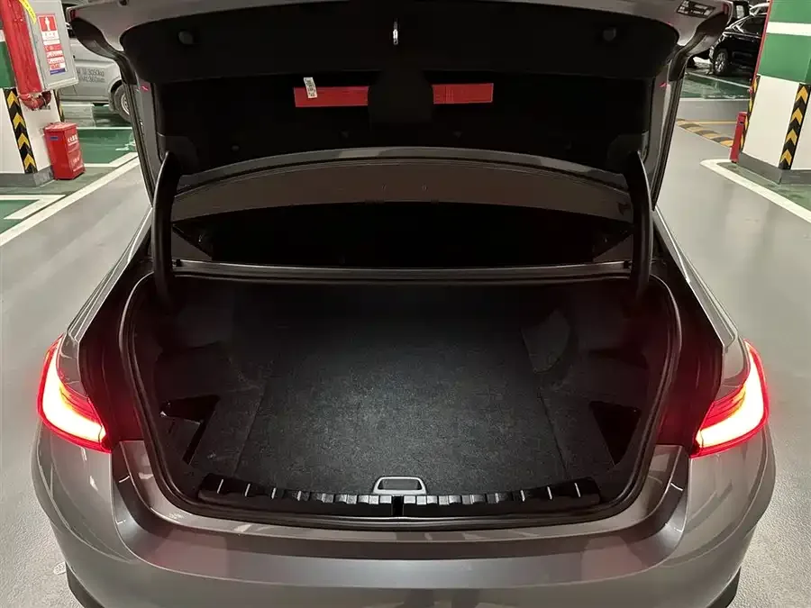 BMW i3 2022 eDrive 35 L 2023 — миниатюра 2