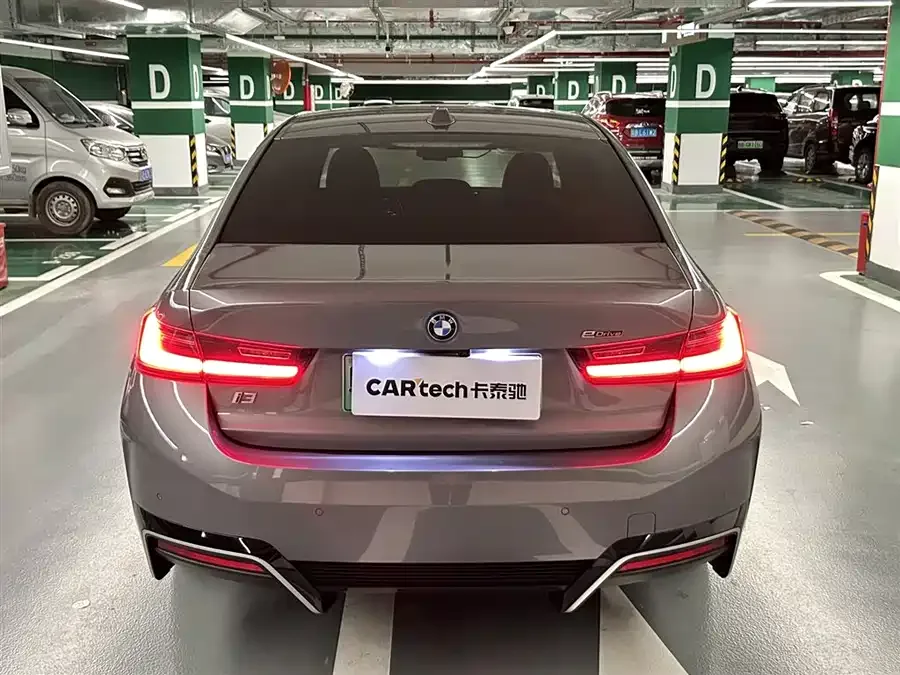 BMW i3 2022 eDrive 35 L 2023 — миниатюра 4