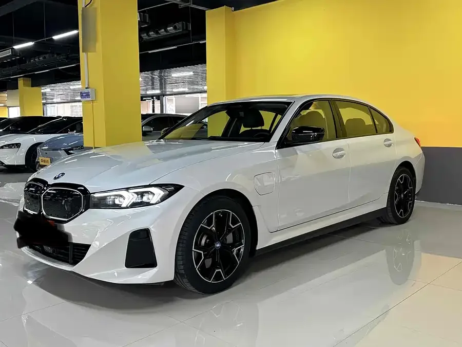 BMW i3 2023