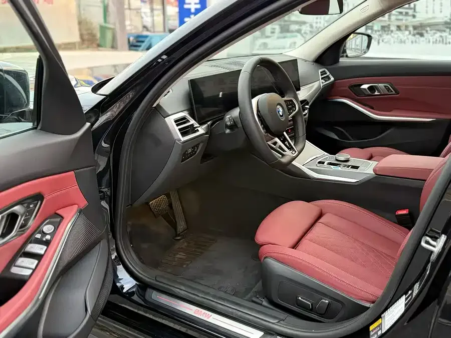 BMW i3 2024 eDrive 35 L 2024 — миниатюра 4