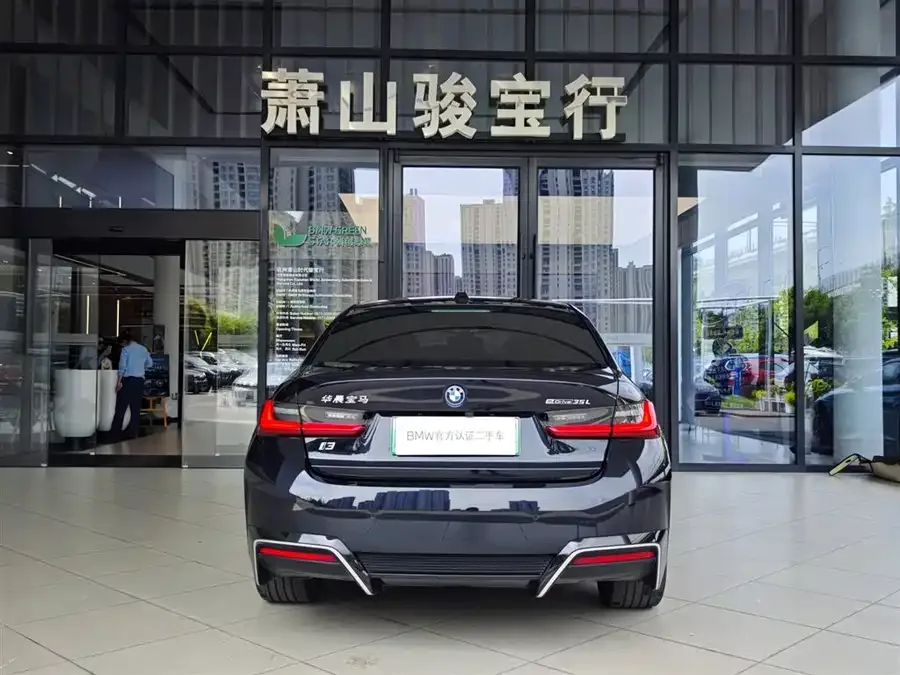BMW i3 2024 eDrive 35 L 2024 — миниатюра 2