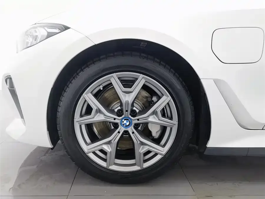 BMW i3 2024 eDrive 35 L 2024 — миниатюра 5