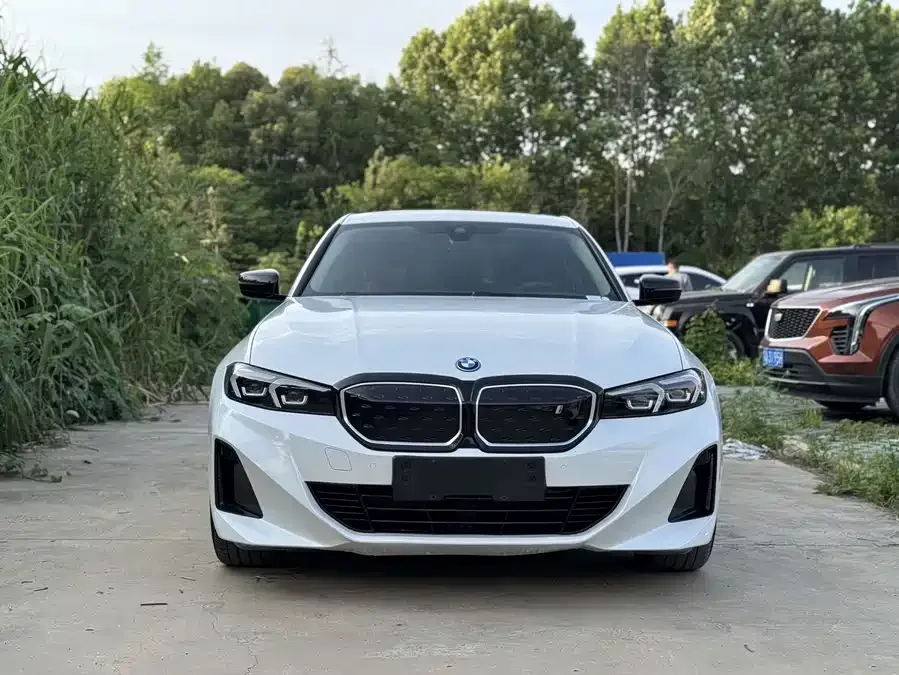 BMW i3 2024
