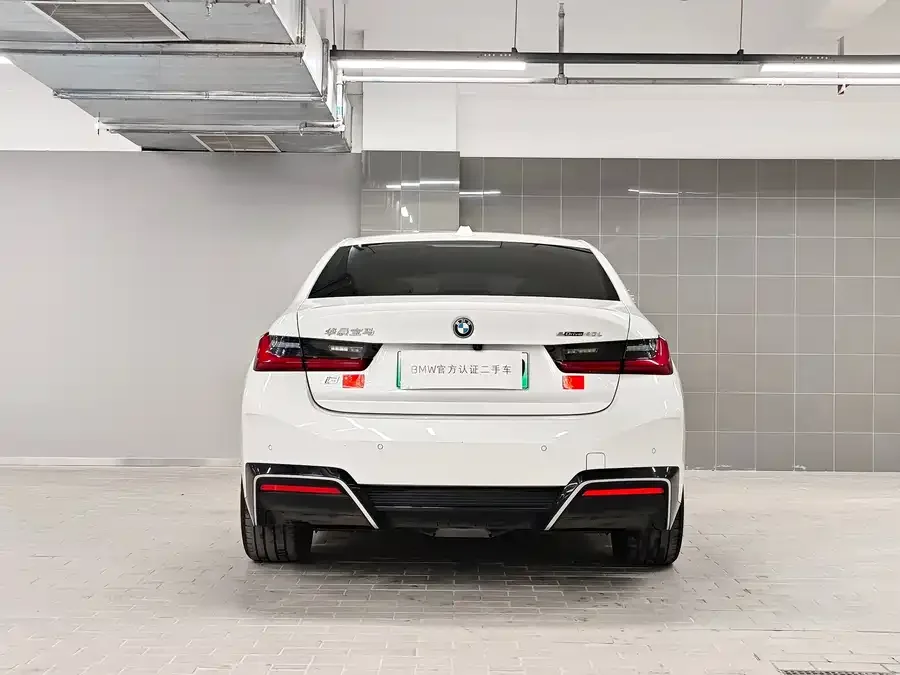 BMW i3 2024 eDrive 40 L Night Edition 2024 — миниатюра 5