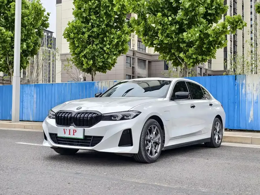 BMW i3 2024